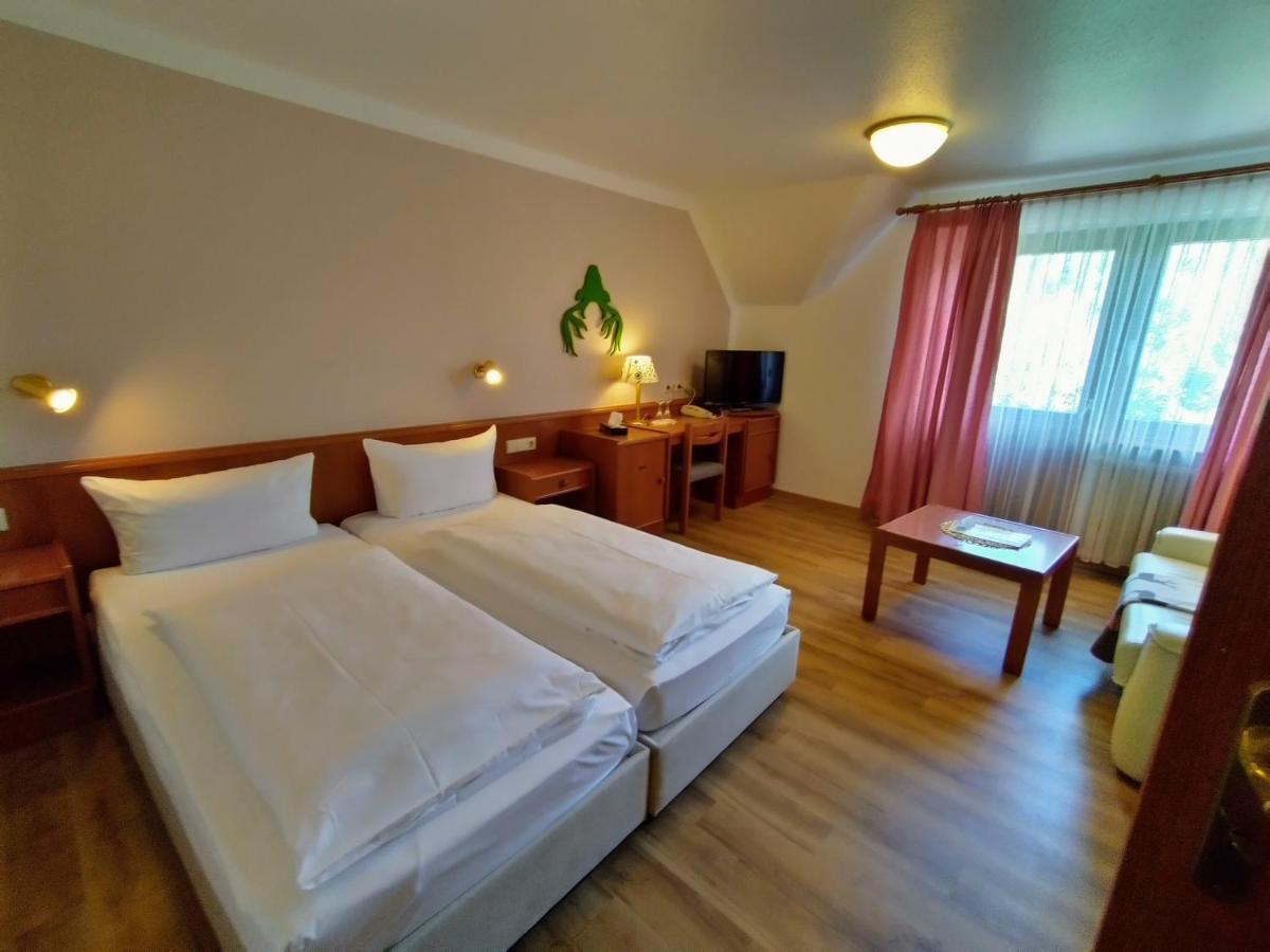 Отель Faller 3*